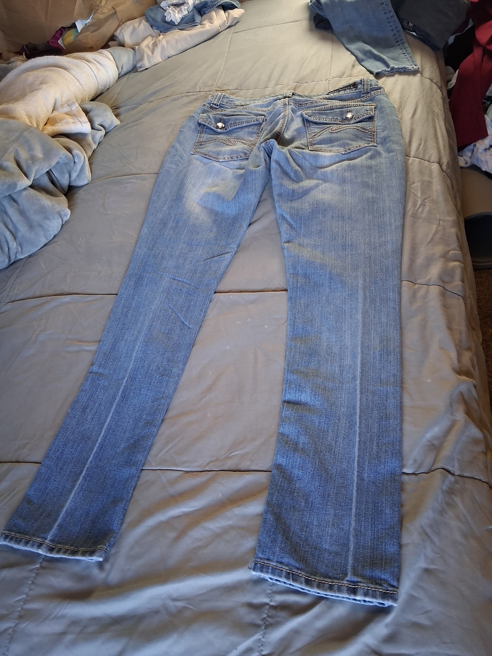 Red Rivet Women's Light Blue Boot Cut Ripped Jeans - Picture 5 of 11